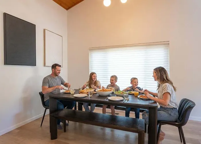Family-friendly Getaway Hot Tub Views Evse Flagstaff